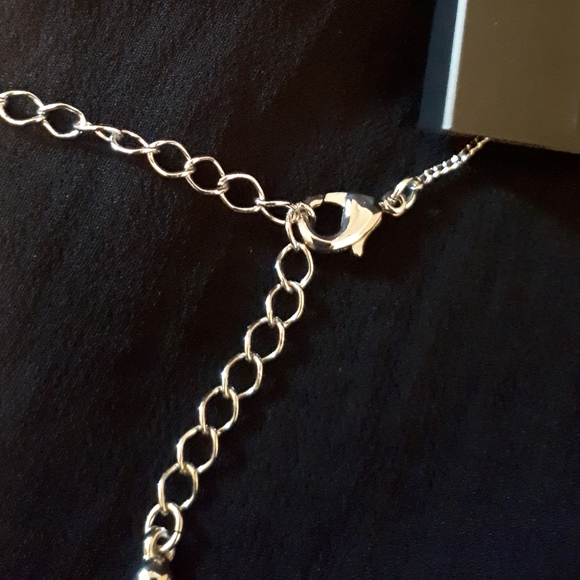 Reitmans necklace (Swarovski crystal embellishment) NWT - Picture 6 of 10